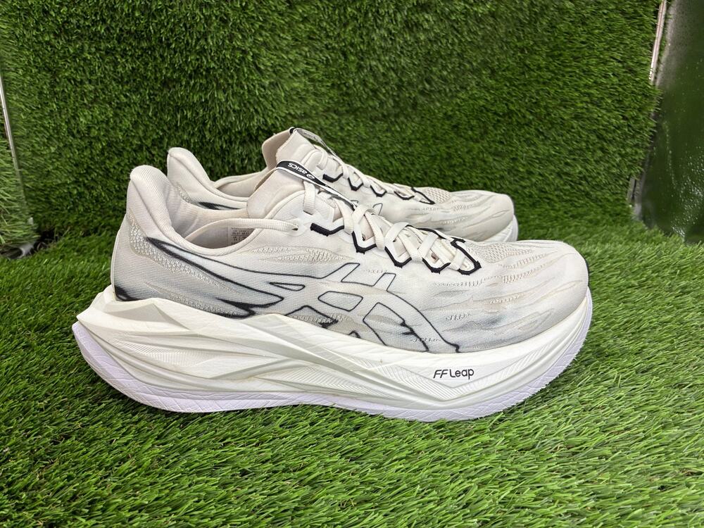 Asics Superblast 3 1013A177 Athletic Sneaker Mens 12 White Woven Sports Training